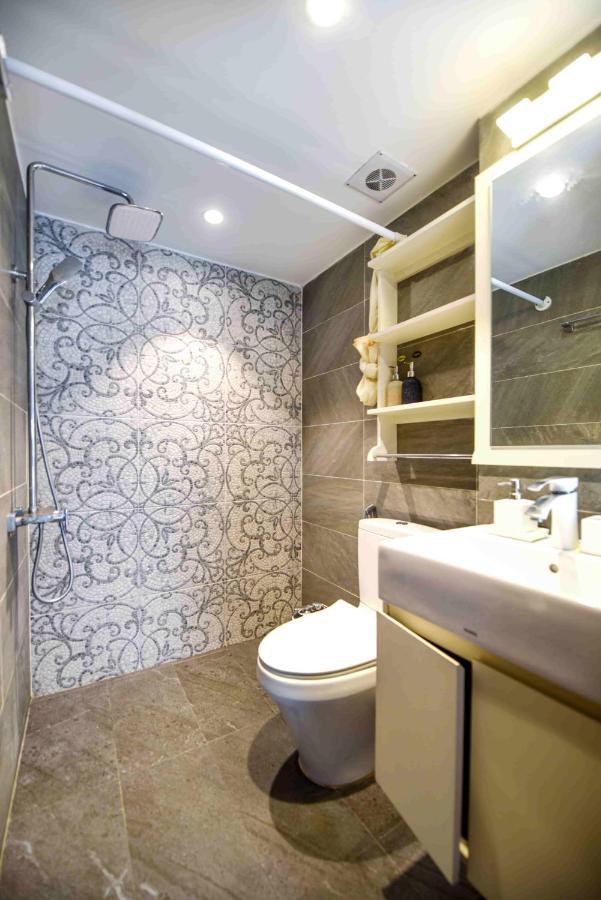Ty House Apartment Managed By Lily Home Hanoi Exteriör bild